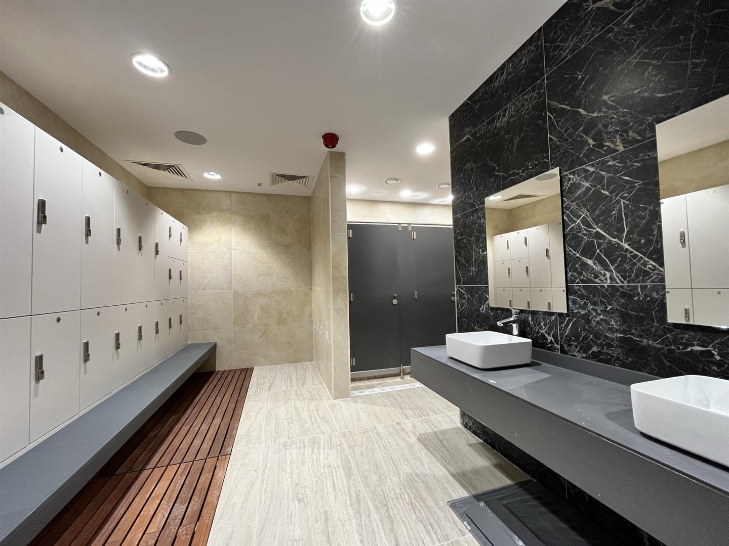  Image of Apartment - 1 Bathrooms for Rental in E1-Gibraltar, Image 8
